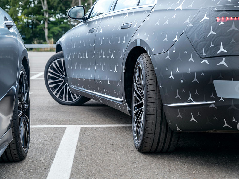 سيارة S-Class الجديدة تقدم أعلى مستويات المتعة والأمان في كل رحلة